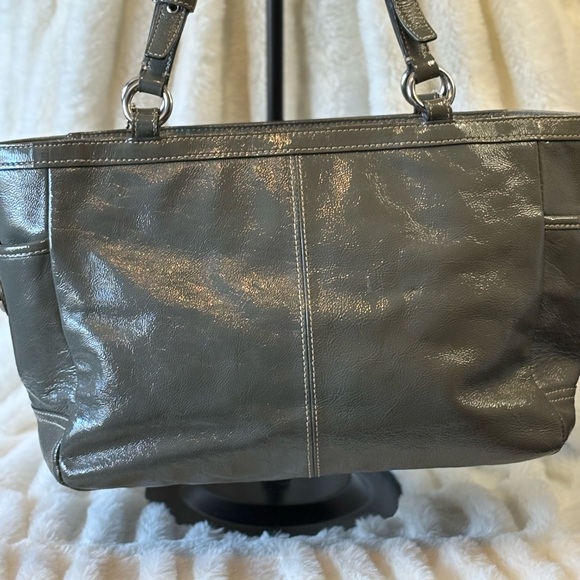 Coach Shiny Gray Leather Shoulder Bag - Picture 6 of 10